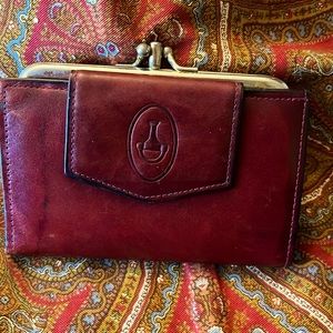 Capri Glove Cowhide Leather Wallet